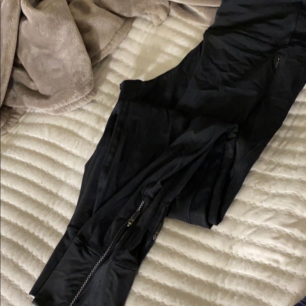 Lululemon Jogger, never worn.